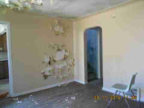 18042 Russell (7)_m.jpg